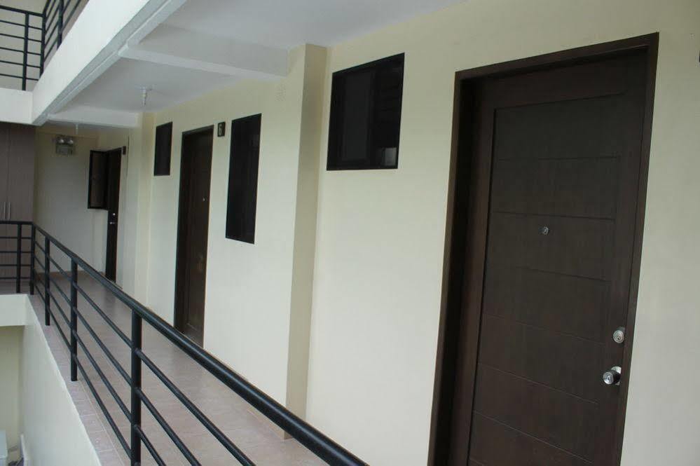 Anahaw Apartments Whitebeach Manoc-Manoc Екстер'єр фото