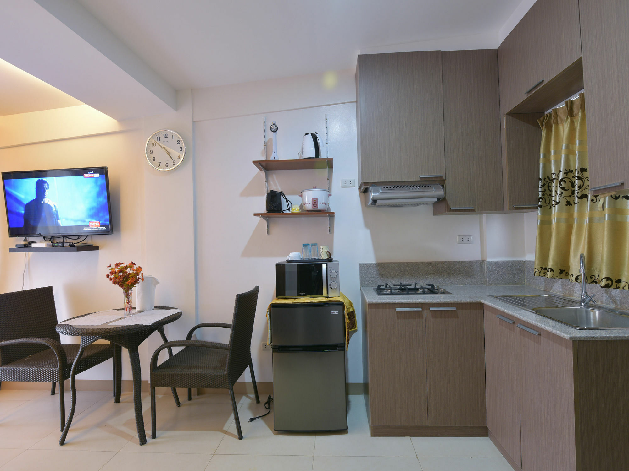 Anahaw Apartments Whitebeach Manoc-Manoc Екстер'єр фото